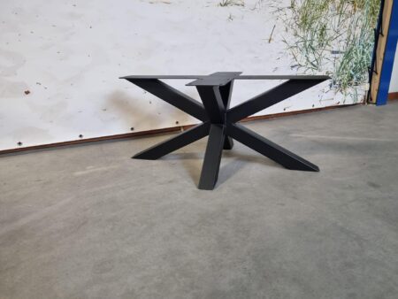 Spinpoot zwart salon |  Model 009